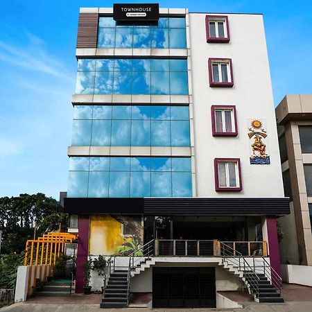 Super Townhouse Hbr Layout Bangalore Dış mekan fotoğraf