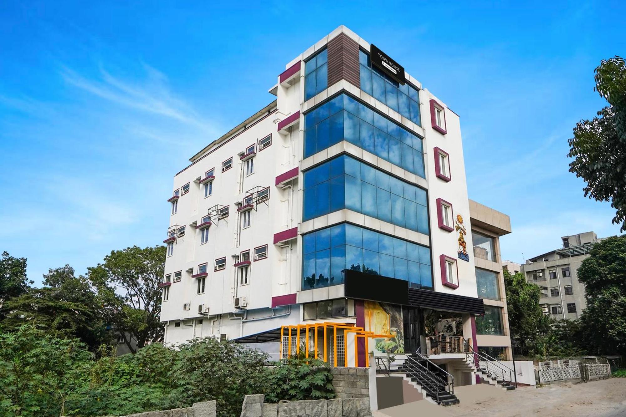 Super Townhouse Hbr Layout Bangalore Dış mekan fotoğraf